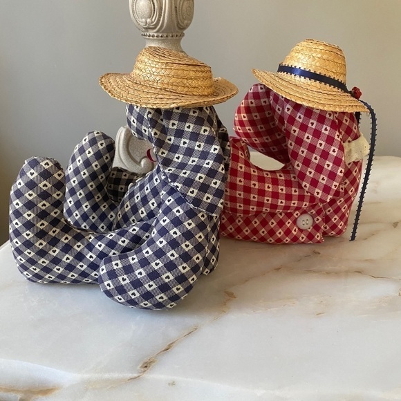 Jointed Bunnies with Straw Hats Folk Country Red & Blue Checked Heart Calico - Picture 6 of 11